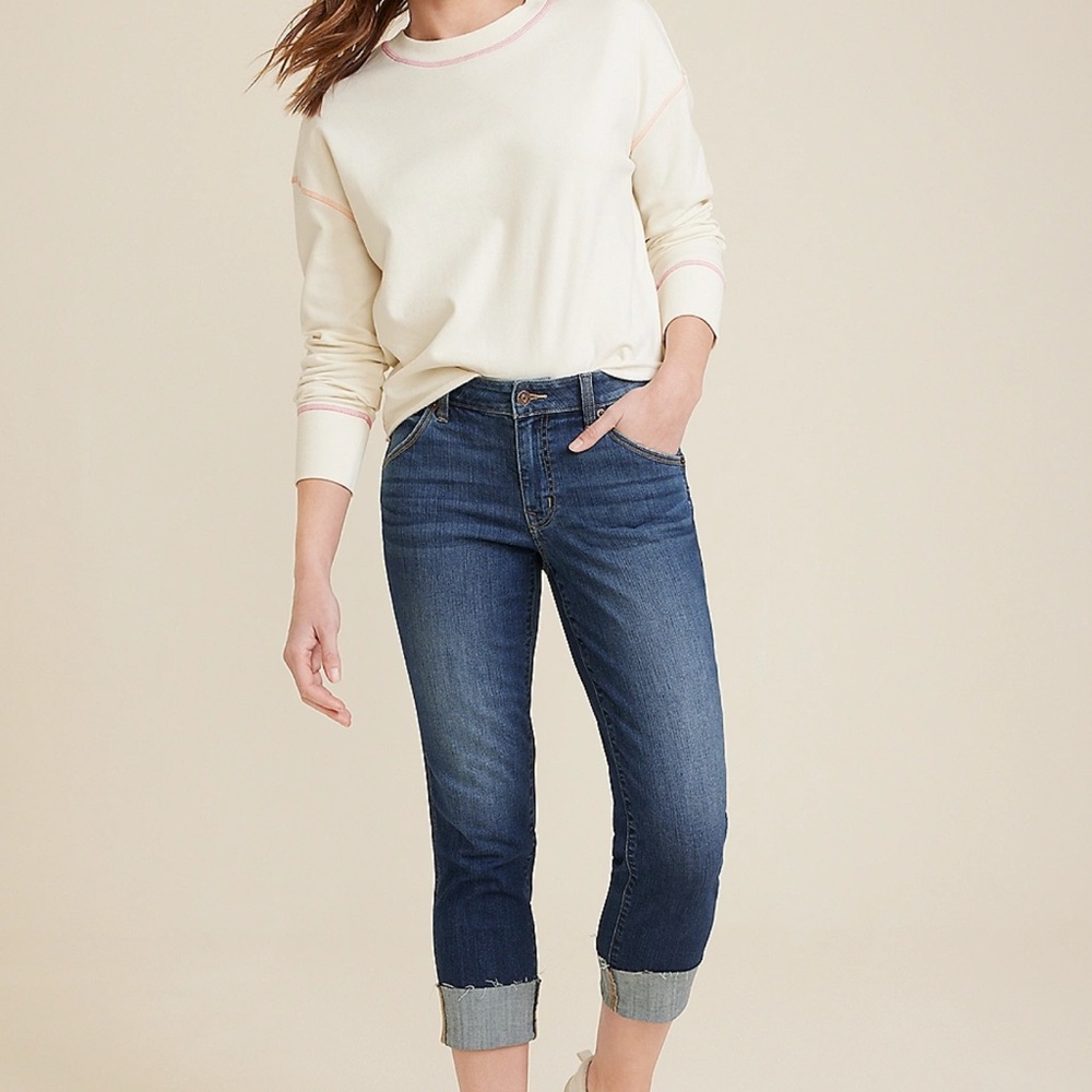 NWOT Women’s Maurices Classic Mid Rise Straight Cropped Cuffed Jean  Size 16